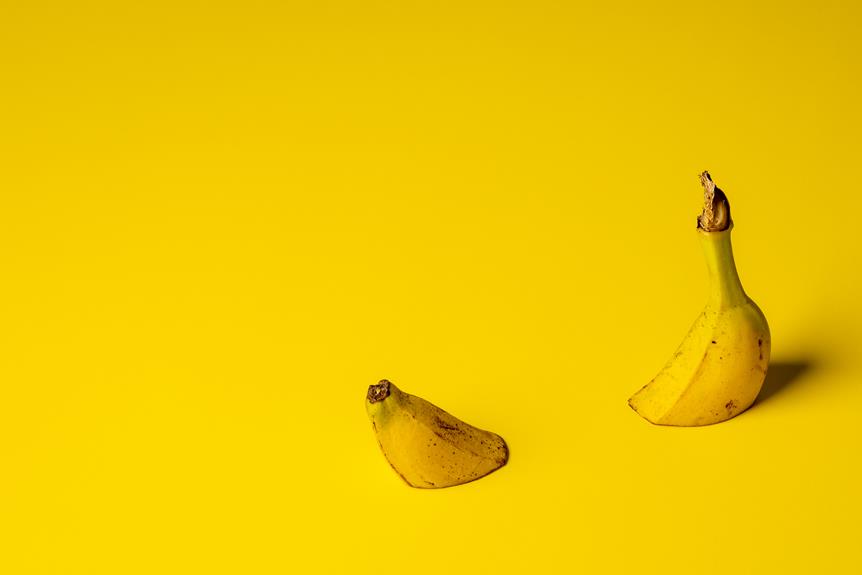 animals that eat banana peel